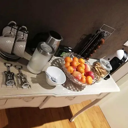 With 3 Bedrooms In With Wonderful City View And Wifi 18 Km From The Beach 리스본