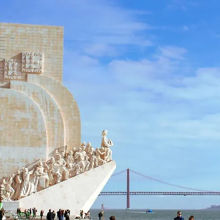 With 3 Bedrooms In With Wonderful City View And Wifi 18 Km From The Beach Apartamento Lisboa